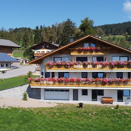 Haughof Apartement Blumenwiese Verano Exterior photo